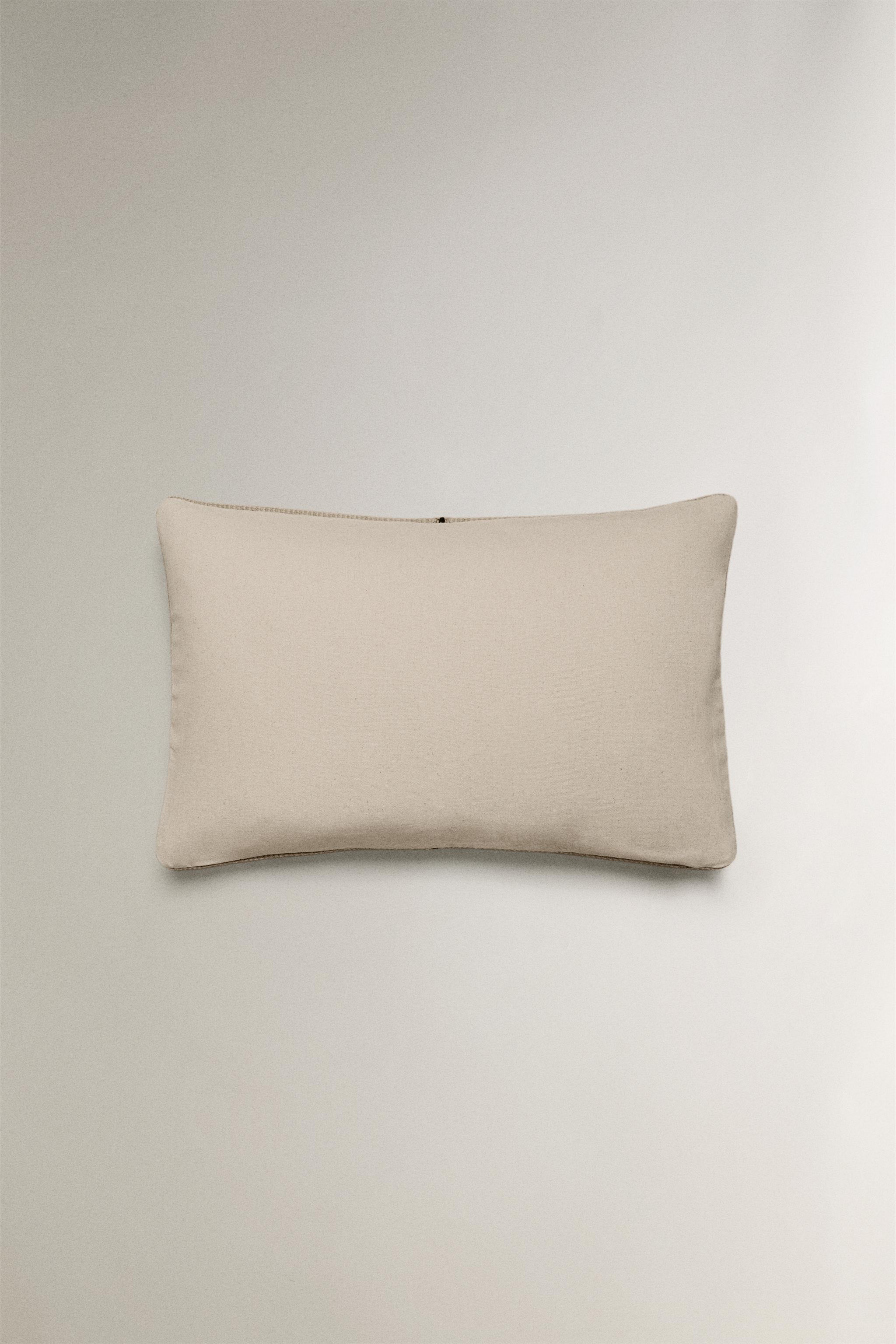 HOUSSE DE COUSSIN TRESSÉE